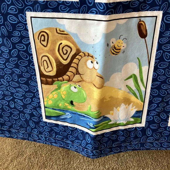 “PAUL & SHELDON” CRIB BLANKET AWESOME COLORS OF TURTLES FROGS AND FISH. BRANDNEW - Picture 6 of 10